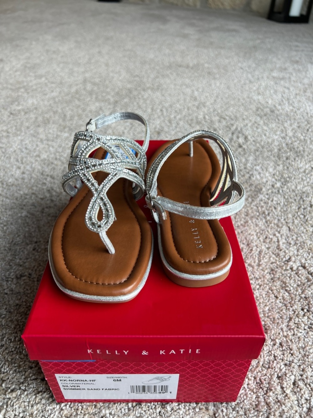 Kelly & Katie Silver Rhinestone T-strap Sandals Size 6 NIB